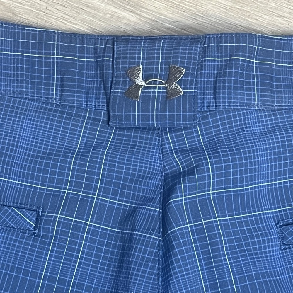 Under Armour Golf Shorts Loose Plaid Flat Athletic 10" INS Mens Sz 36 - Picture 3 of 9